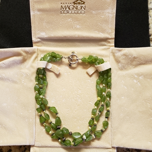 Peridot (real) 3 Strand Necklace Beautiful… - Picture 3 of 3